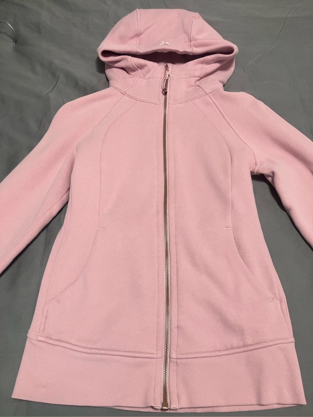 Lululemon Scuba Full-Zip Hoodie (hip length) - pink w/rose zipper, size 4,